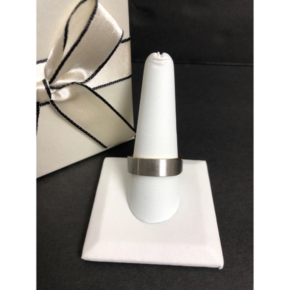 Men's Gold & Silver Stainless Band Ring - Picture 4 of 7